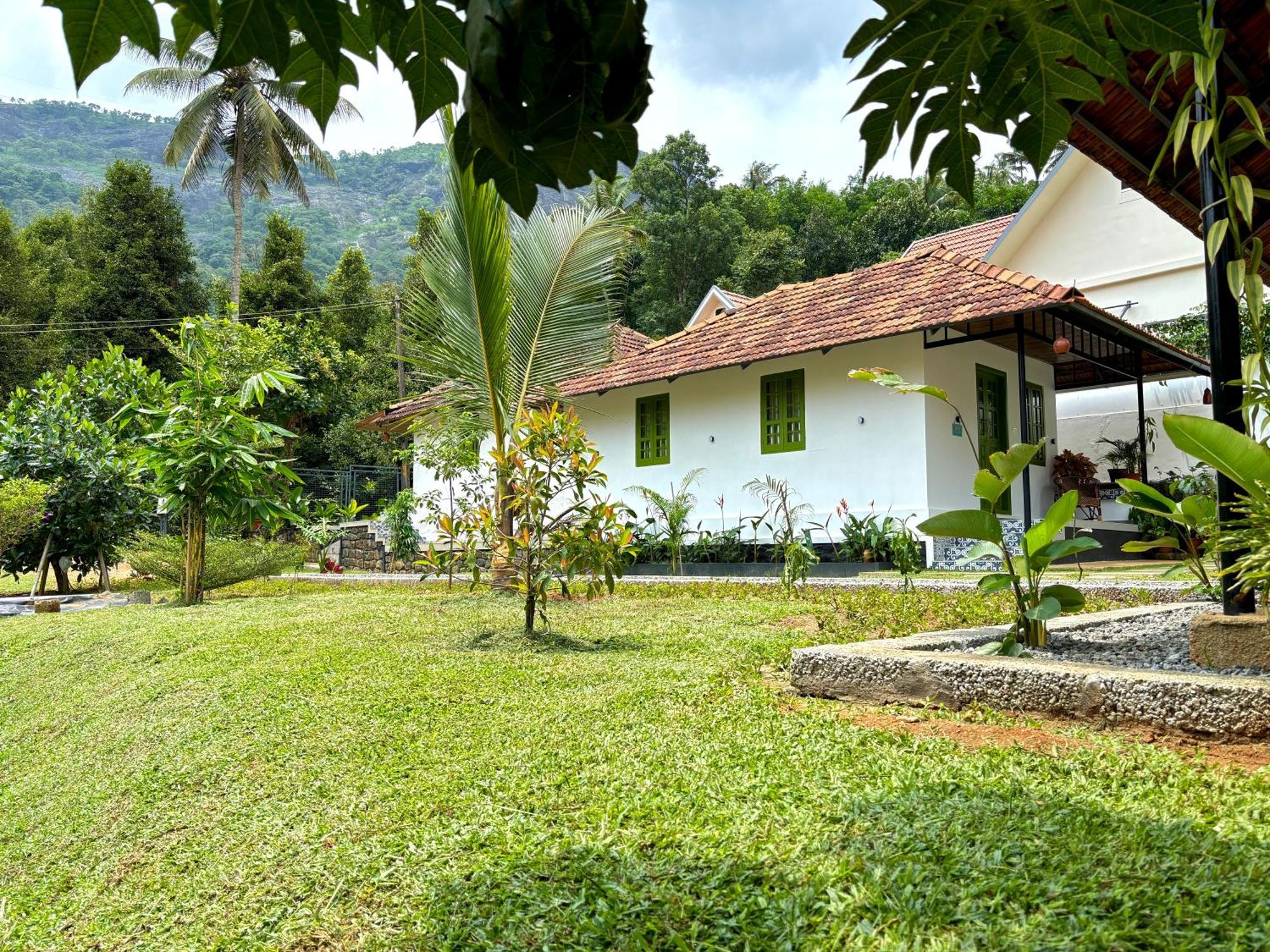 Calm Shack - 2 Bedroom-Boutique Farm Stay 蒙纳 外观 照片